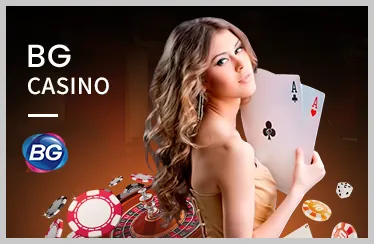 Hình ảnh bàn chơi casino trực tuyến với các game Baccarat, Blackjack, Roulette.
